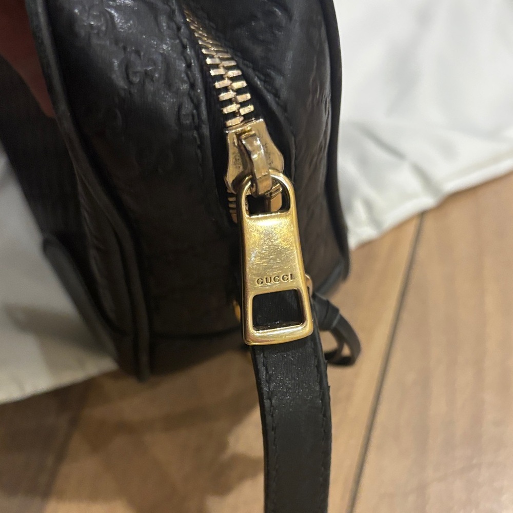 Gucci  Women’s Black Leather Crossbody Bag - Picture 3 of 7